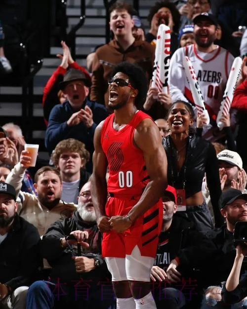 安芬尼-西蒙斯全场11中4,三分6中1得到9分3篮板1抢断 安芬尼-西蒙斯全场11中4,三分6中1得到9分3篮板1抢断